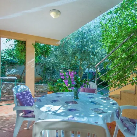Alexandra 4 Apartmán Pjescana Uvala